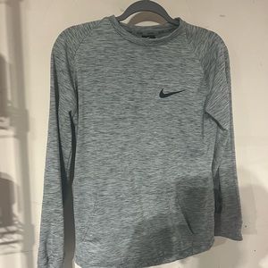 Nike _ DryFit - Loose Fit YXL- Great sweatshirt ..no hood
